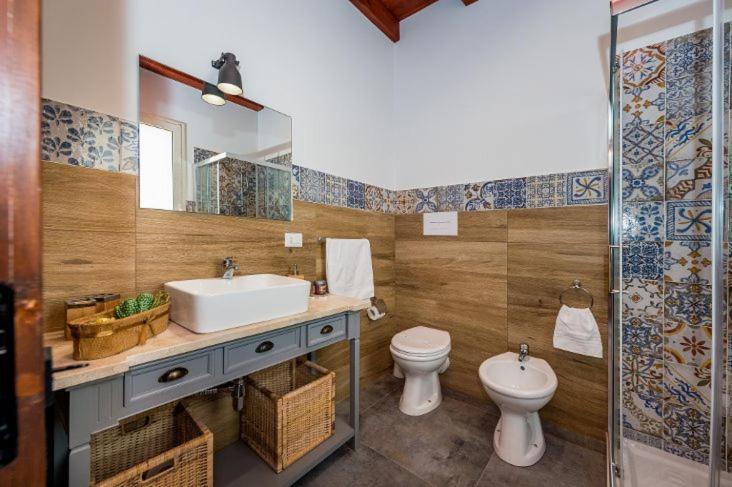קאסטלמארה דל גולפו Villa Miro, Stupenda Villa Con Piscina Privata מראה חיצוני תמונה